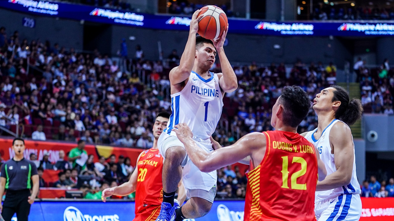 Kiefer Ravena and father Bong celebrate SEA Games victory at home 28 ...