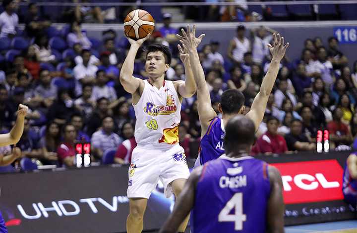 Yap delivers KO punch as ROS decks NLEX - News | PBA - The Official Website