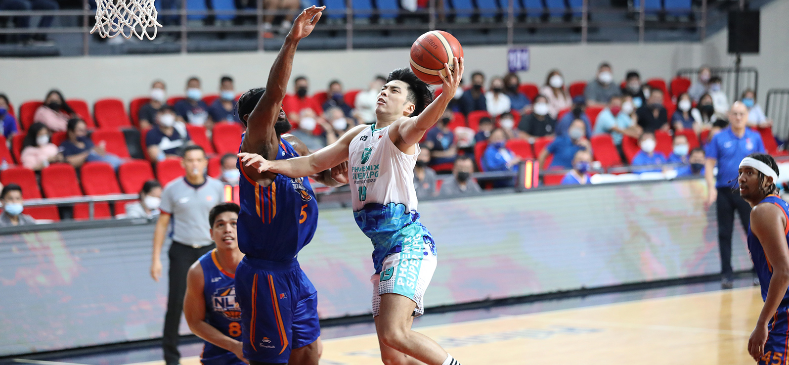 Phoenix Breaks Into Win Column With Runaway Win Versus Nlex News Pba The Official Website 4601